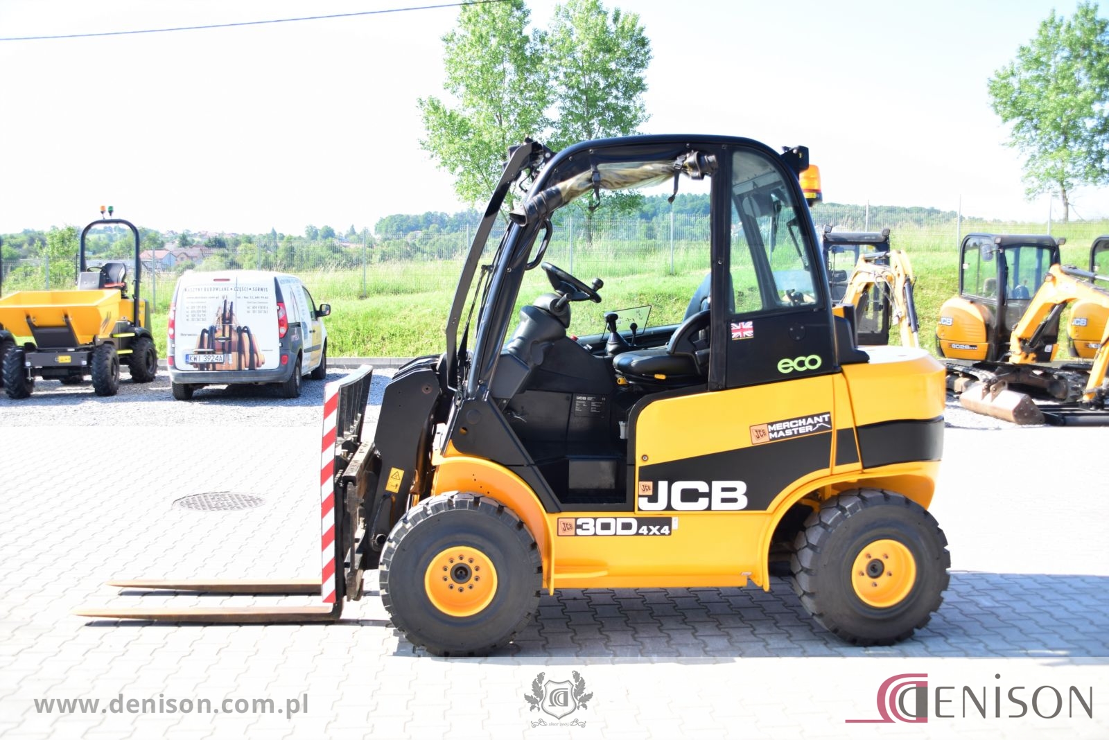 JCB TELETRUK TLT 30D 4×4 – Sprzedaż maszyn budowlanych JCB